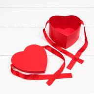 Коробка &quot;Сердце&quot; 11,4*11,4*6 с лентами Красный 1/108 Арт: 720150/3 - Коробка "Сердце" 11,4*11,4*6 с лентами Красный 1/108 Арт: 720150/3
