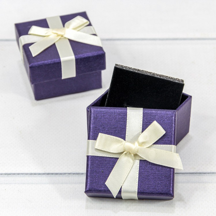 Коробка Квадратная 5,5*5,5*3,5 с бантиком Фиолетовый 1/24 1/360 Арт: 62555/2