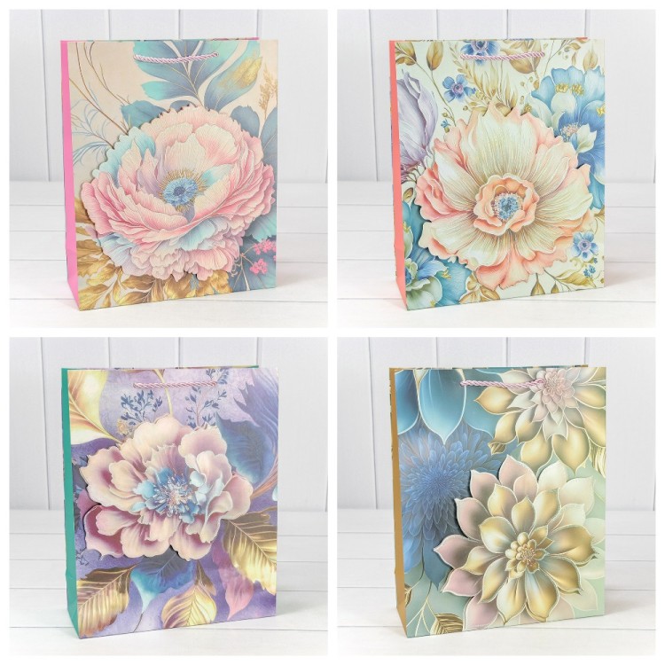 Пакет подарочный с 3D аппликацией "Цветы" (микс 257) 26*32*10 210г 1/20 1/240 Арт: 000257C