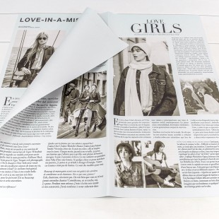 Плёнка в листах 56,5*56,5 (20 шт.) матовая "Газета GIRLS" 65мкм Голубовато-серый 1/60 Арт: 1616/656